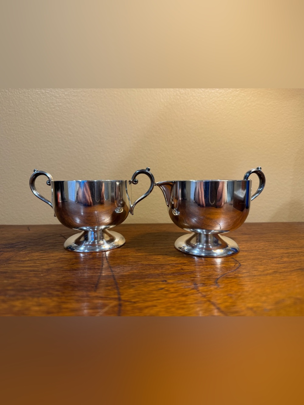 Vintage Benedict 620 Silver-Plated Creamer and Sugar Bowl Set